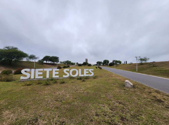 Terreno · 1620m²