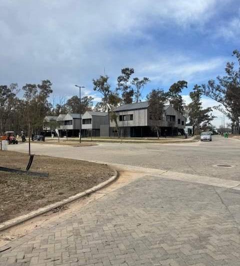 Terreno · 250m² · 1 Ambiente
