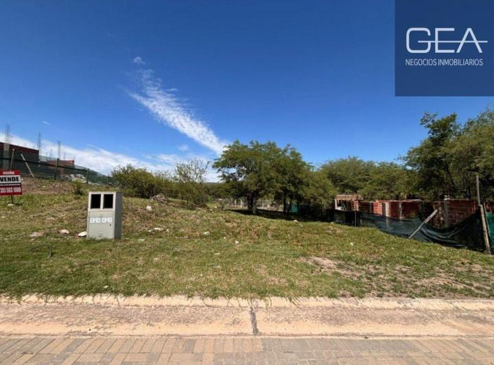Terreno · 458m²