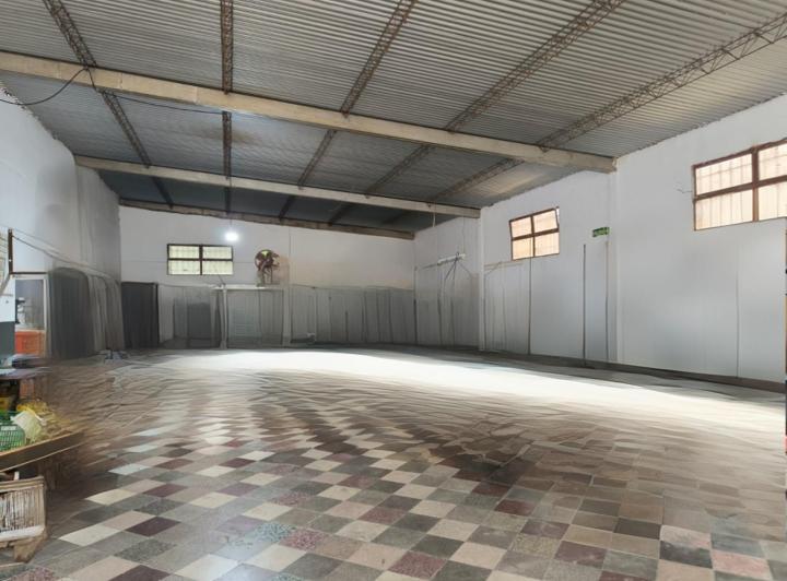 Bodega-Galpón · 469m² · 4 Ambientes