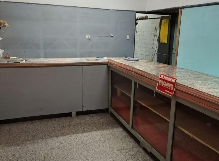 Local comercial · 154m²