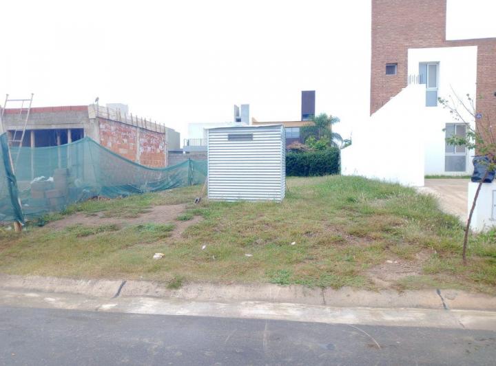 Terreno · 250m²