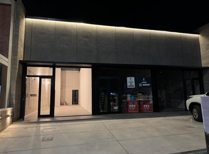 Local comercial · 54m² · 1 Ambiente · 1 Cochera