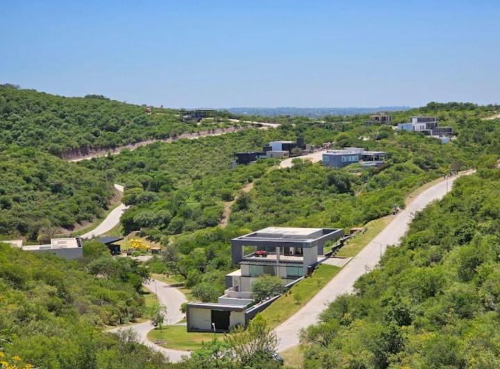 Terreno · 1360m²