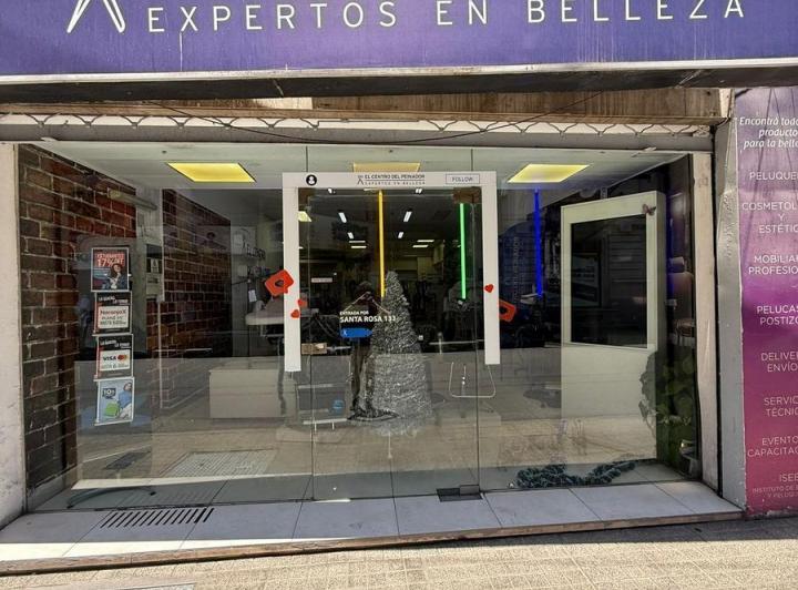 Local comercial · 130m²