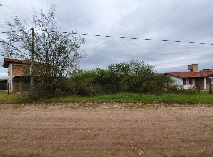Terreno · 663m²