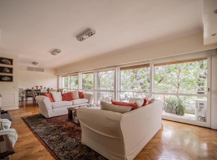 Departamento · 233m² · 6 Ambientes · 2 Cocheras
