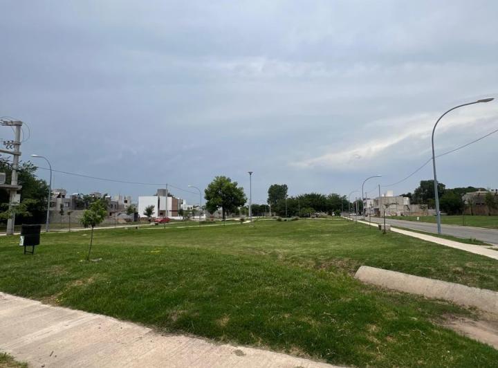 Terreno · 280m²