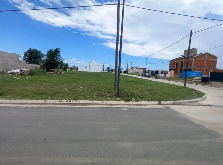 Terreno · 432m²
