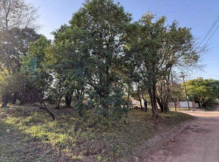 Terreno · 600m²