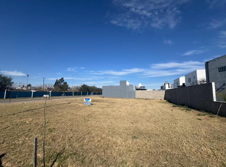 Terreno · 475m²
