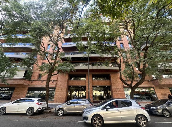 Departamento · 210m² · 4 Ambientes · 2 Cocheras