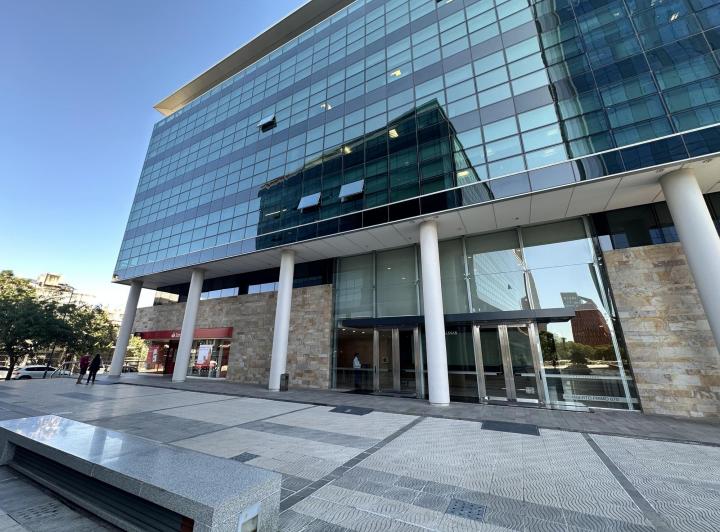 Oficina comercial · 128m² · 2 Ambientes · 2 Cocheras
