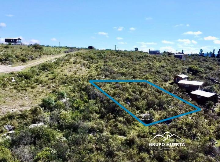 Terreno · 819m²