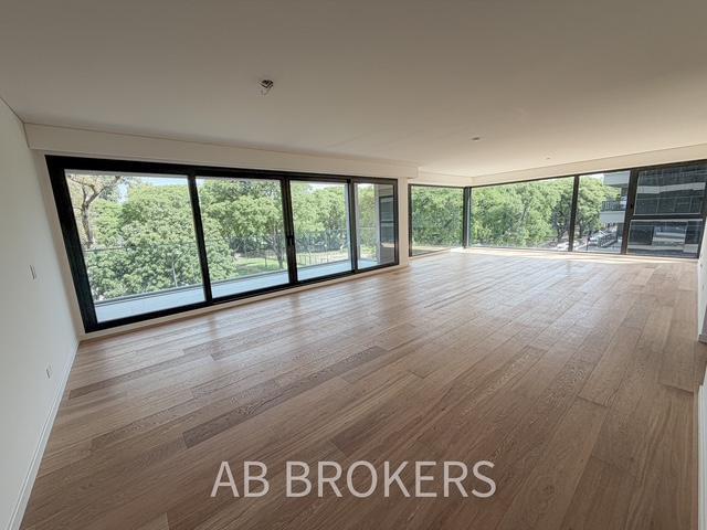 Departamento · 230m² · 4 Ambientes · 2 Cocheras