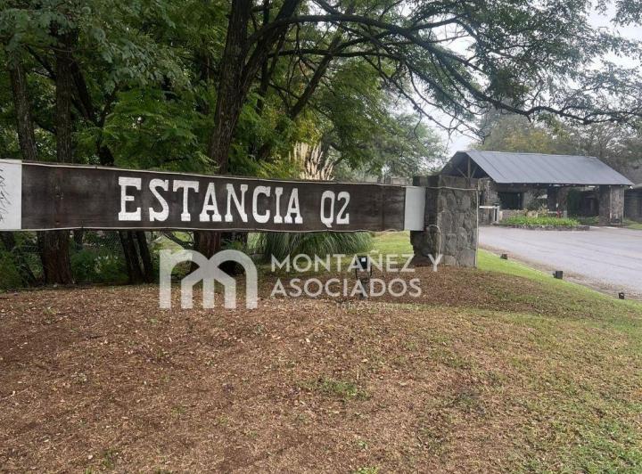 Terreno · 834m²