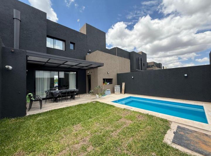 PH · 130m² · 4 Ambientes · 1 Cochera