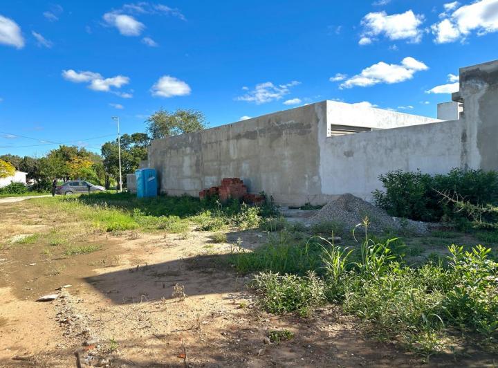 Terreno · 400m²