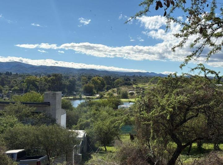 Terreno · 904m²