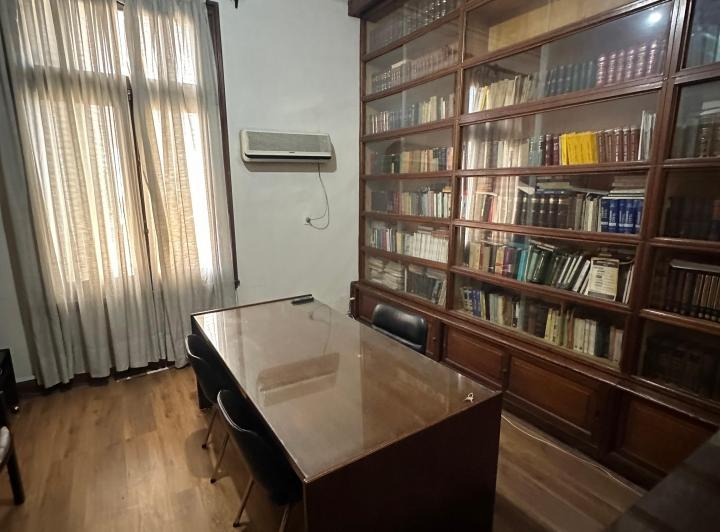 Oficina comercial · 137m² · 8 Ambientes