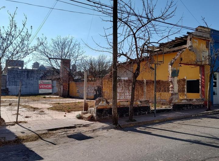 Terreno · 380m²