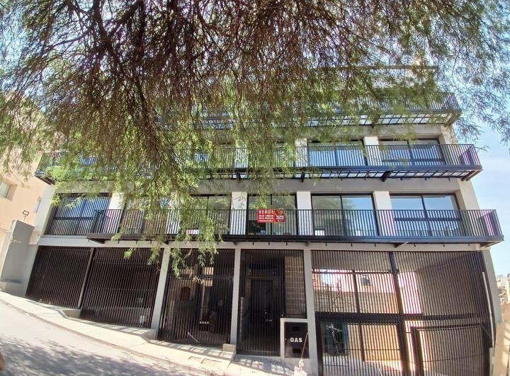 Edificio · 761m² · 5 Cocheras