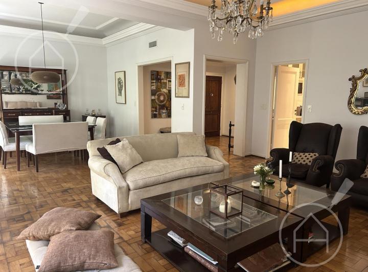 Departamento · 250m² · 5 Ambientes