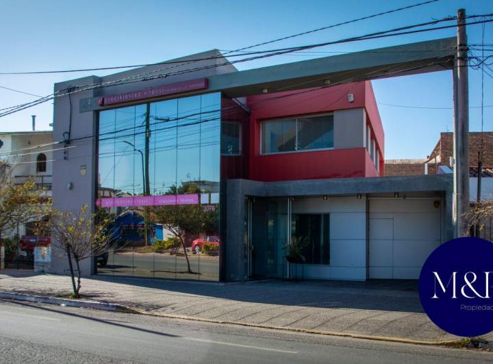 Local comercial · 416m² · 9 Ambientes · 5 Cocheras