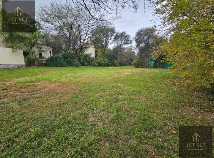 Terreno · 1141m²