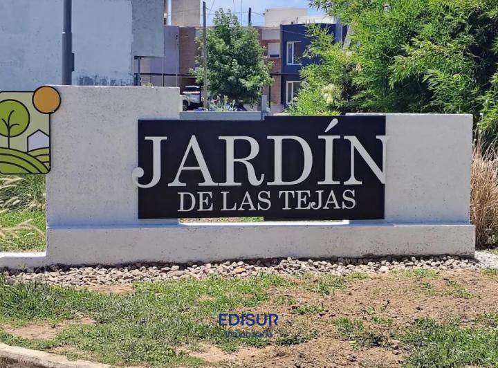 Terreno · 254m²