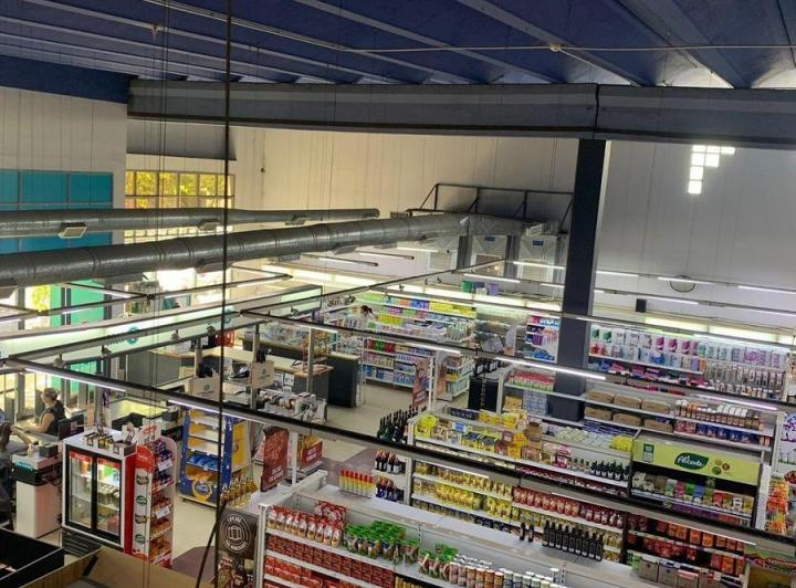 Local comercial · 3500m² · 20 Ambientes