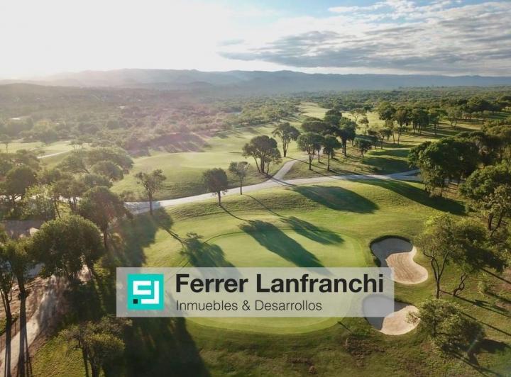 Terreno · 1600m²
