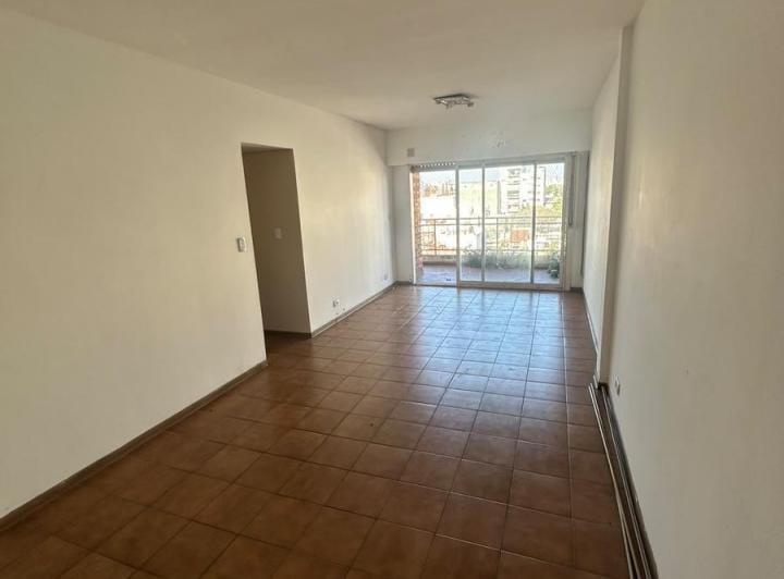 Departamento · 90m² · 4 Ambientes · 1 Cochera