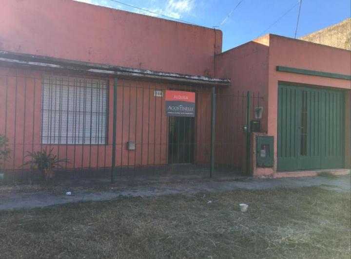 Casa · 75m² · 2 Dormitorios · 1 Cochera