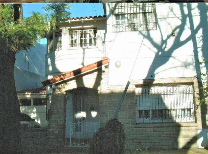 Casa · 162m² · 4 Ambientes · 2 Cocheras