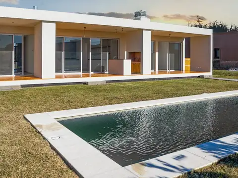 Casa en Alquiler en Haras Santa Maria, Countries y Barrios Cerrados en Escobar