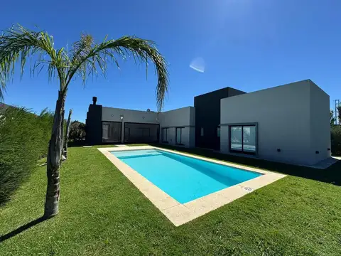 Casa en Alquiler en 9 de Abril, Partido de Esteban Echeverría