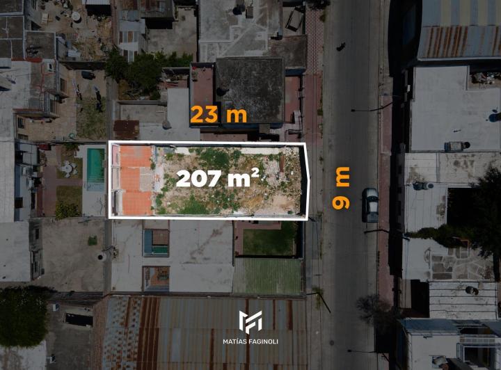 Terreno · 207m²