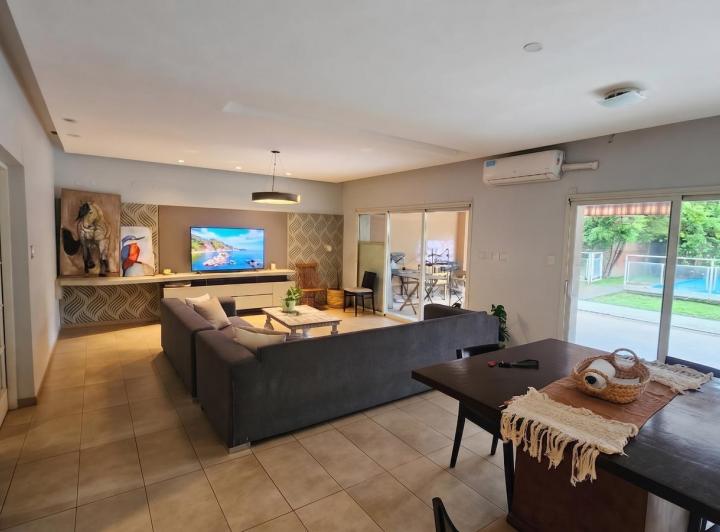 Casa · 358m²