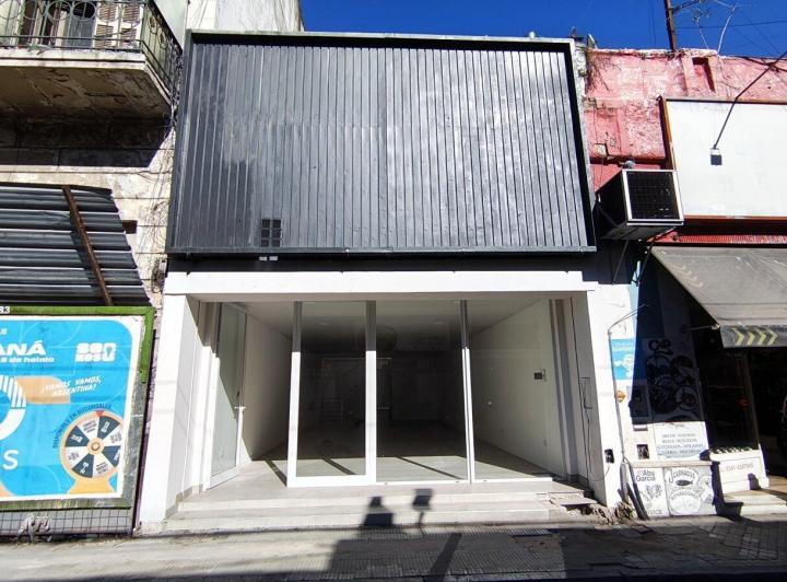 Local comercial · 220m²