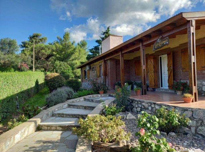 Casa · 200m² · 6 Ambientes · 1 Cochera