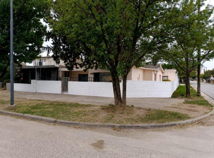 Casa · 162m² · 3 Ambientes · 1 Cochera