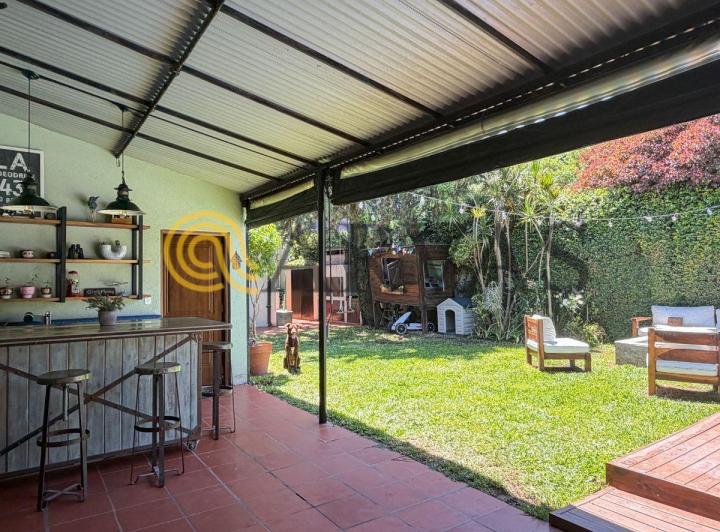Casa · 107m² · 3 Ambientes · 1 Cochera