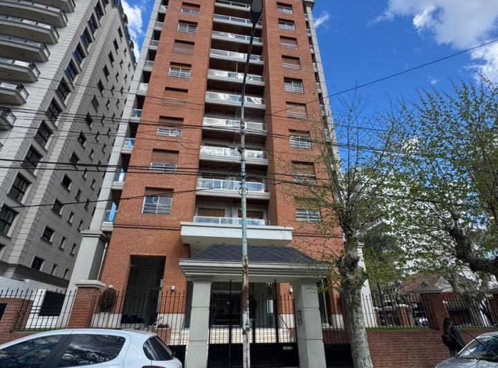 Departamento · 160m² · 4 Ambientes · 1 Cochera