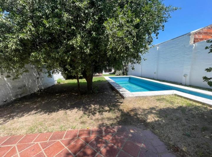 Casa · 150m² · 5 Ambientes