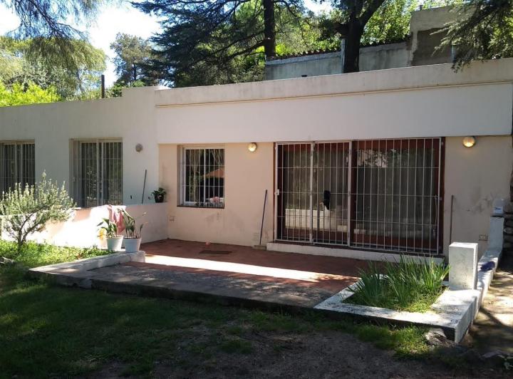 Casa · 97m² · 2 Ambientes · 2 Cocheras
