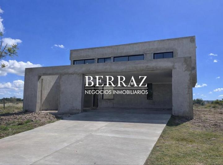 Casa · 282m² · 6 Ambientes · 2 Cocheras
