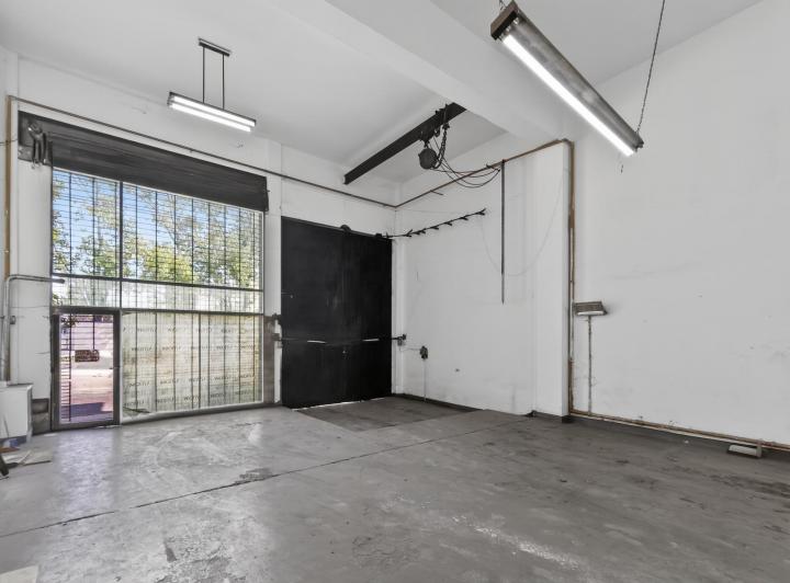 Depósito · 735m² · 10 Ambientes