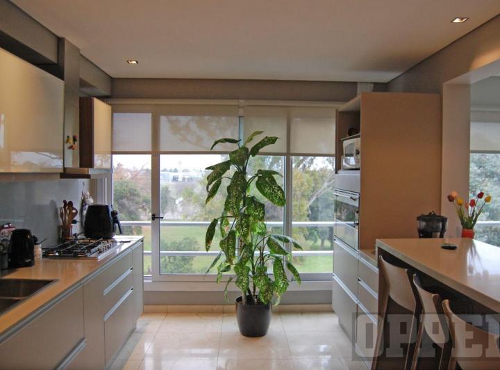 Departamento · 253m² · 4 Ambientes · 2 Cocheras