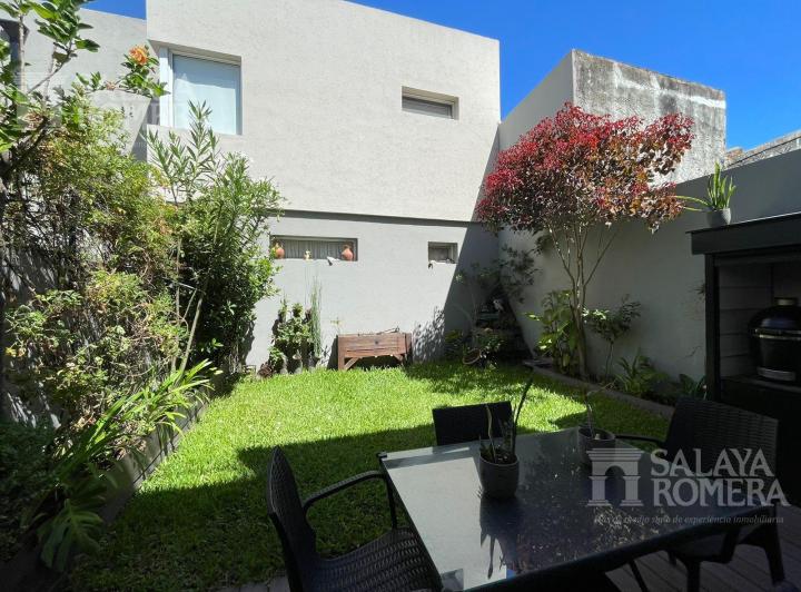 Casa · 99m² · 4 Ambientes · 1 Cochera